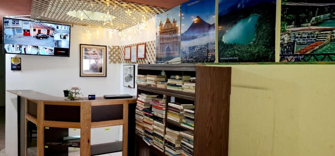 Hotel Ideal, Your House In كويتزالتنانغو المظهر الخارجي الصورة